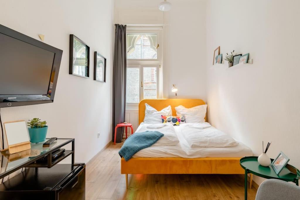 Lovely Flat In The Heart Of Апартаменти *